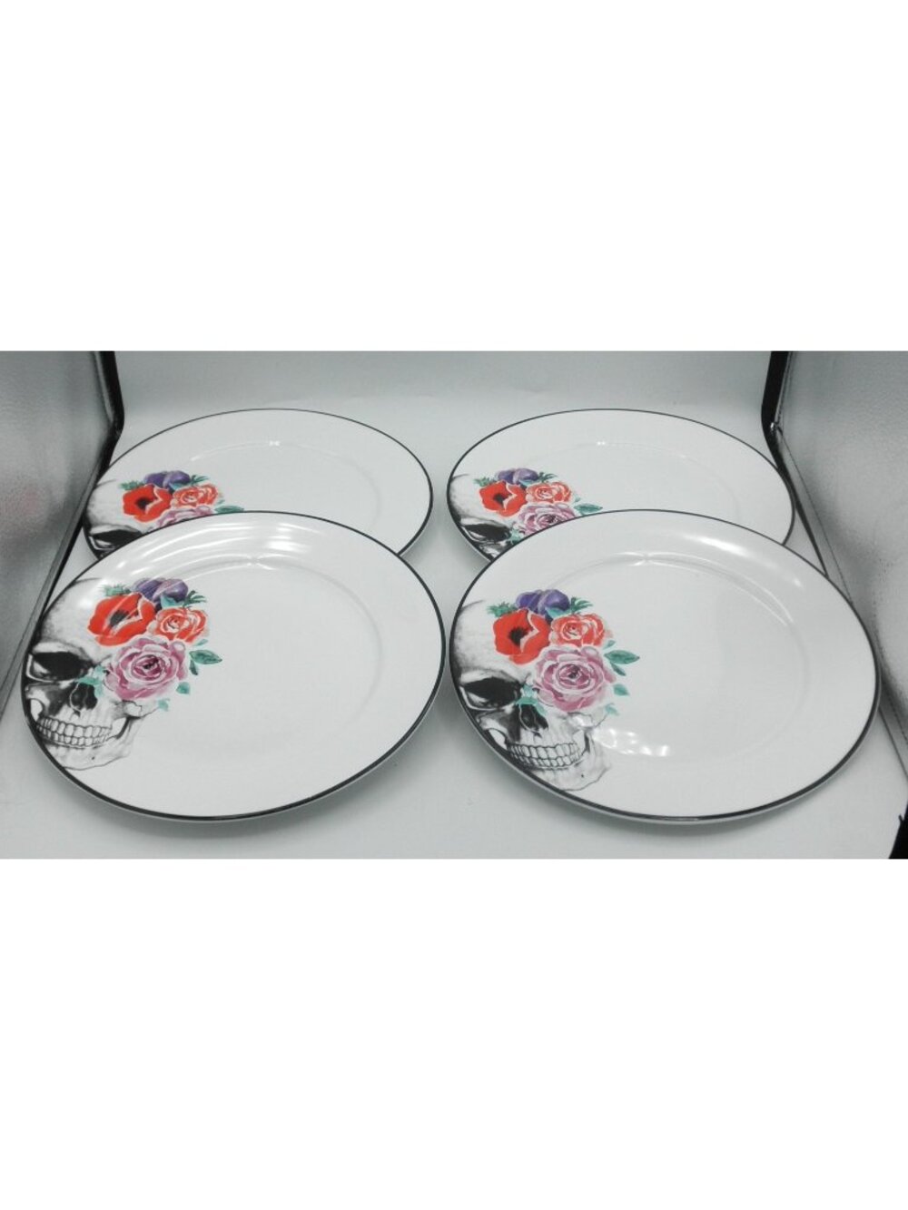 Wicked C9A15 by CIROA Dinner Plates Set of 4 Black Skull Flowers Halloween